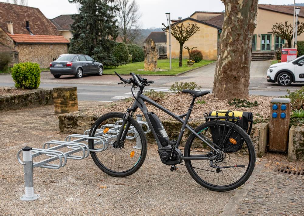 Installation de portes-vélos