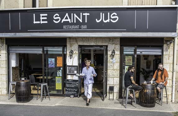 Bar “Le Saint Jus”
